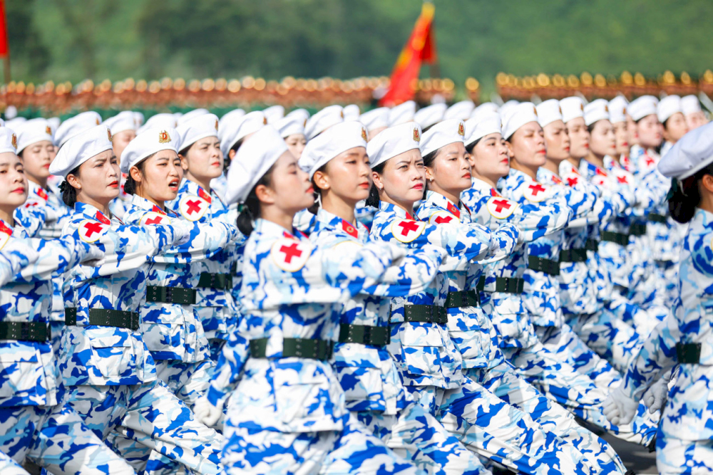 Quân phục mới của khối Nữ sĩ quan Quân y